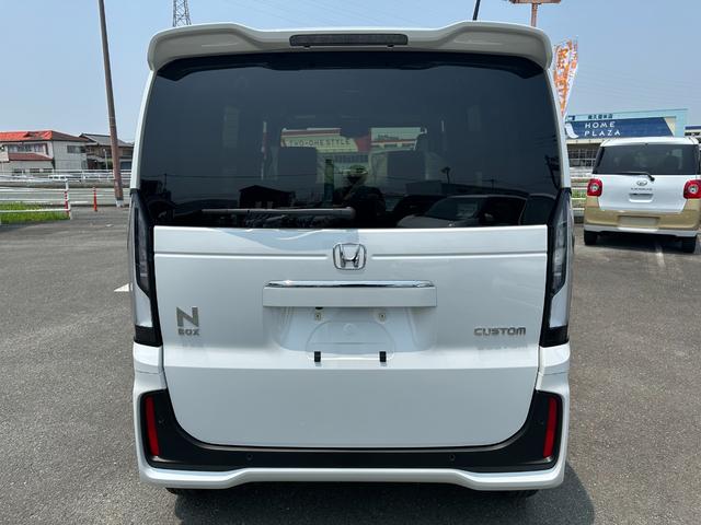 N-BOXカスタム (9枚目)