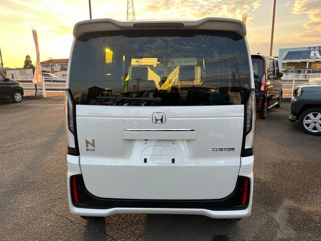 Ｎ－ＢＯＸカスタム ターボ（12枚目）