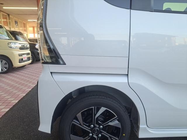 タント カスタムＸ（17枚目）