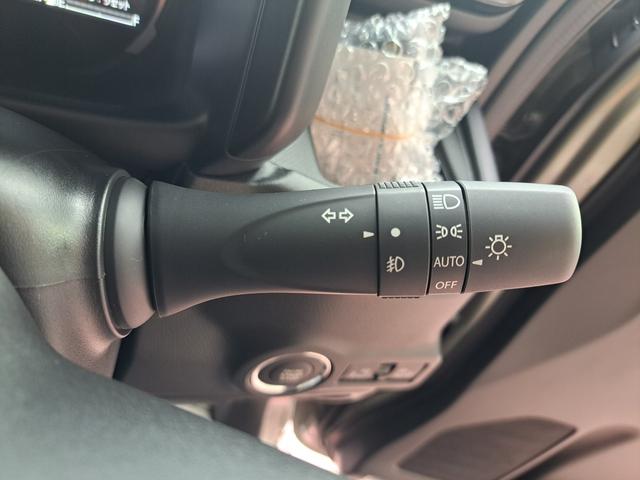 ���Ђ̓͏o�ρi�o�^�ρj���g�p�Ԃ́A�V�ԓo�^������u�T�N�ԁA�������͑��s�P�O�������v�܂ŕۏؒv���܂��B�ۏؓ��e�̓��[�J�[�ۏ؏��i�����e�i���X�m�[�g�j�ɏ����܂��B���ڍׂ̓X�^�b�t�ɂ��q�˂��������B