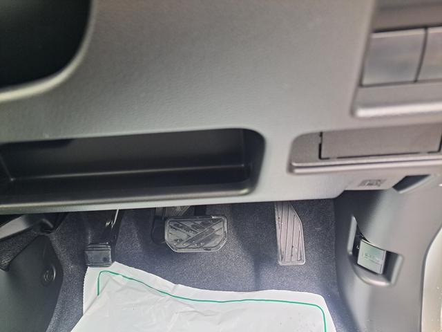 スペーシア ＨＹＢＲＩＤ　Ｘ　全方位モニター付メモリーナビゲーション（8枚目）