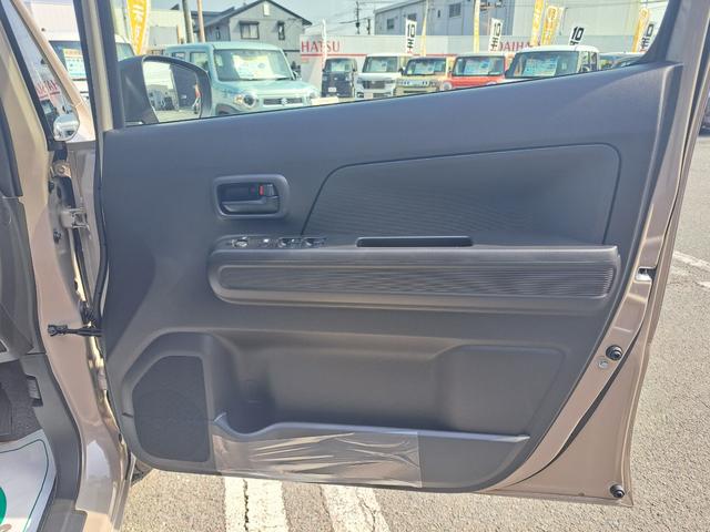 ���Ђ̓͏o�ρi�o�^�ρj���g�p�Ԃ́A�V�ԓo�^������u�T�N�ԁA�������͑��s�P�O�������v�܂ŕۏؒv���܂��B�ۏؓ��e�̓��[�J�[�ۏ؏��i�����e�i���X�m�[�g�j�ɏ����܂��B���ڍׂ̓X�^�b�t�ɂ��q�˂��������B