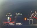 当社の届出済(登録済)未使用車は、新車登録時から「5年間、もしくは走行10万km」まで保証致します。保証内容はメーカー保証書(メンテナンスノート)に準じます。※詳細はスタッフにお尋ねください。