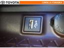 ポータブルオーディオなどの機器を接続して、車両のスピーカーで聞くことができます。