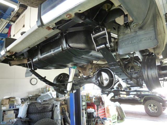 ランドクルーザー７０ ＬＸ　リフトアップ公認済・寒冷地・幌新品・ジオランダーＧ００３新品５本・プロコンプショック新品・ＥＴＣ・サイドステップ・純正バイザー（64枚目）