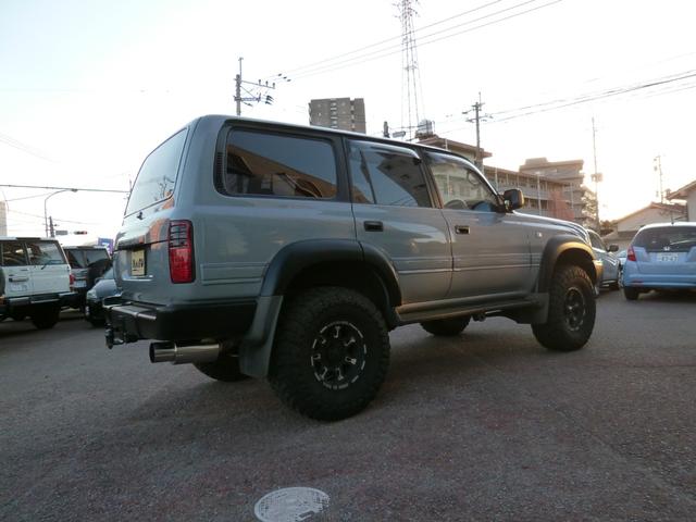 ランドクルーザー８０ ＶＸリミテッド　ターボ・リアＬＳＤ・リフトＵＰ・純正角目４灯・前後ラテラル・マフラー・１６ＡＷ・オープンカントリーＭＴ・ヒッチ・ＳＤナビＴＶ・Ｂカメラ・ＥＴＣ・リーディングダウン・ＬＥＤテール・前後ドラレコ・モモステ（7枚目）