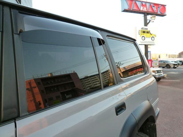 ランドクルーザー８０ ＶＸリミテッド　ターボ・リアＬＳＤ・リフトＵＰ・純正角目４灯・前後ラテラル・マフラー・１６ＡＷ・オープンカントリーＭＴ・ヒッチ・ＳＤナビＴＶ・Ｂカメラ・ＥＴＣ・リーディングダウン・ＬＥＤテール・前後ドラレコ・モモステ（24枚目）