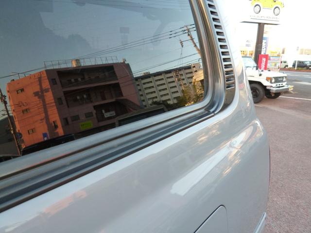 ランドクルーザー８０ ＶＸリミテッド　ターボ・リアＬＳＤ・リフトＵＰ・純正角目４灯・前後ラテラル・マフラー・１６ＡＷ・オープンカントリーＭＴ・ヒッチ・ＳＤナビＴＶ・Ｂカメラ・ＥＴＣ・リーディングダウン・ＬＥＤテール・前後ドラレコ・モモステ（25枚目）