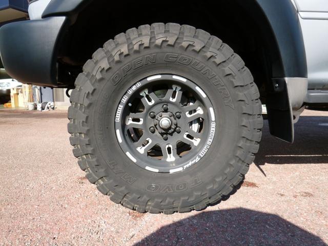 ランドクルーザー８０ ＶＸリミテッド　ターボ・リアＬＳＤ・リフトＵＰ・純正角目４灯・前後ラテラル・マフラー・１６ＡＷ・オープンカントリーＭＴ・ヒッチ・ＳＤナビＴＶ・Ｂカメラ・ＥＴＣ・リーディングダウン・ＬＥＤテール・前後ドラレコ・モモステ（35枚目）