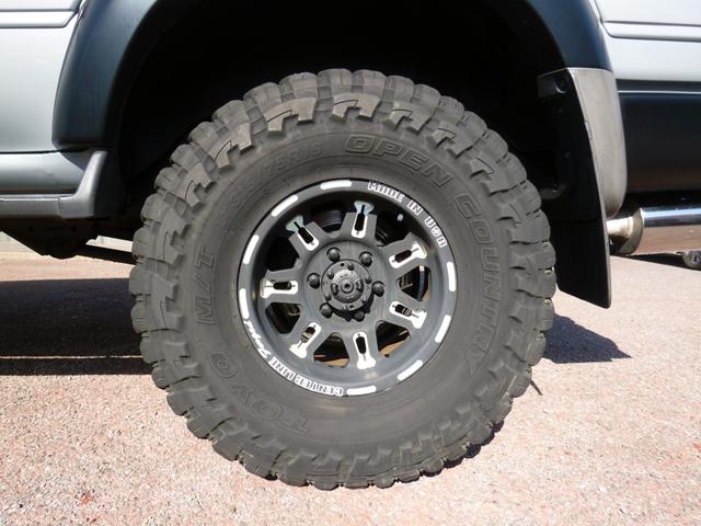 ランドクルーザー８０ ＶＸリミテッド　ターボ・リアＬＳＤ・リフトＵＰ・純正角目４灯・前後ラテラル・マフラー・１６ＡＷ・オープンカントリーＭＴ・ヒッチ・ＳＤナビＴＶ・Ｂカメラ・ＥＴＣ・リーディングダウン・ＬＥＤテール・前後ドラレコ・モモステ（36枚目）