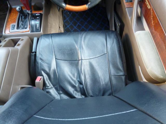 ランドクルーザー８０ ＶＸリミテッド　ターボ・リアＬＳＤ・リフトＵＰ・純正角目４灯・前後ラテラル・マフラー・１６ＡＷ・オープンカントリーＭＴ・ヒッチ・ＳＤナビＴＶ・Ｂカメラ・ＥＴＣ・リーディングダウン・ＬＥＤテール・前後ドラレコ・モモステ（44枚目）