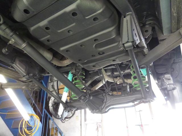 ランドクルーザー８０ ＶＸリミテッド　ターボ・リアＬＳＤ・リフトＵＰ・純正角目４灯・前後ラテラル・マフラー・１６ＡＷ・オープンカントリーＭＴ・ヒッチ・ＳＤナビＴＶ・Ｂカメラ・ＥＴＣ・リーディングダウン・ＬＥＤテール・前後ドラレコ・モモステ（78枚目）