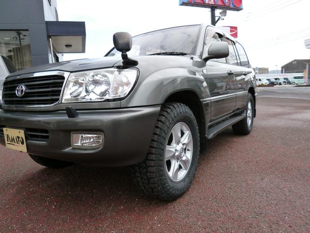 ランドクルーザー１００ ＶＸリミテッド　リアＬＳＤ・ターボディーゼル・２００系純正１８ＡＷ・ＭＯＮＳＴＡ新品５本・ＤＥＰＯ製ヘッドライト・リアヒーター・ＳＤナビフルセグ・Ｂカメラ・ドラレコ・キーレス・サイドステップ（12枚目）