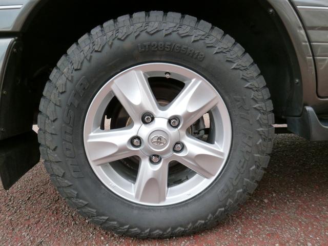 ランドクルーザー１００ ＶＸリミテッド　リアＬＳＤ・ターボディーゼル・２００系純正１８ＡＷ・ＭＯＮＳＴＡ新品５本・ＤＥＰＯ製ヘッドライト・リアヒーター・ＳＤナビフルセグ・Ｂカメラ・ドラレコ・キーレス・サイドステップ（27枚目）