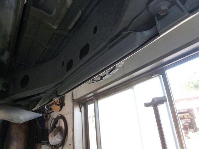 ランドクルーザー１００ ＶＸリミテッド　リアＬＳＤ・ターボディーゼル・２００系純正１８ＡＷ・ＭＯＮＳＴＡ新品５本・ＤＥＰＯ製ヘッドライト・リアヒーター・ＳＤナビフルセグ・Ｂカメラ・ドラレコ・キーレス・サイドステップ（57枚目）