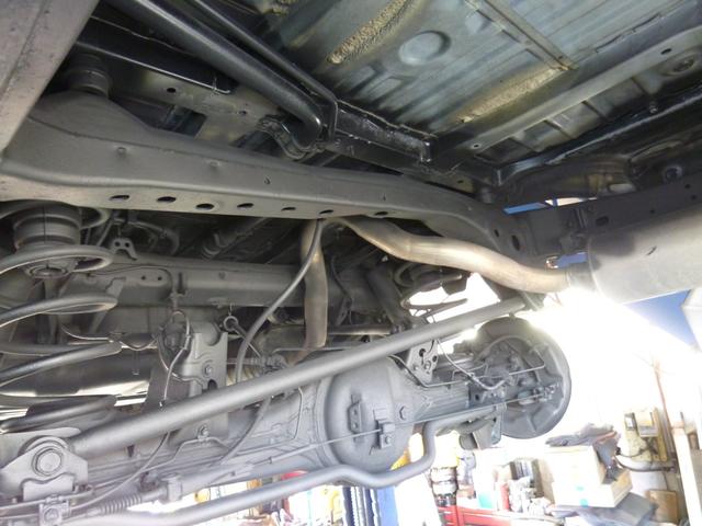 ランドクルーザー１００ ＶＸリミテッド　リアＬＳＤ・ターボディーゼル・２００系純正１８ＡＷ・ＭＯＮＳＴＡ新品５本・ＤＥＰＯ製ヘッドライト・リアヒーター・ＳＤナビフルセグ・Ｂカメラ・ドラレコ・キーレス・サイドステップ（58枚目）