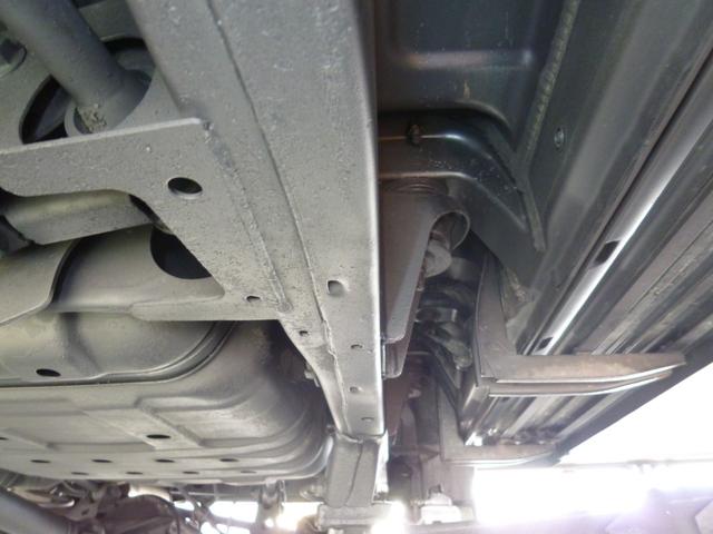 ランドクルーザー１００ ＶＸリミテッド　リアＬＳＤ・ターボディーゼル・２００系純正１８ＡＷ・ＭＯＮＳＴＡ新品５本・ＤＥＰＯ製ヘッドライト・リアヒーター・ＳＤナビフルセグ・Ｂカメラ・ドラレコ・キーレス・サイドステップ（59枚目）