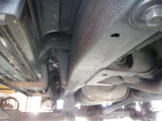 ランドクルーザー１００ ＶＸリミテッド　リアＬＳＤ・ターボディーゼル・２００系純正１８ＡＷ・ＭＯＮＳＴＡ新品５本・ＤＥＰＯ製ヘッドライト・リアヒーター・ＳＤナビフルセグ・Ｂカメラ・ドラレコ・キーレス・サイドステップ（60枚目）