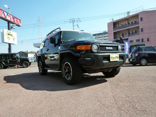 ＦＪクルーザー ブラックカラーパッケージ　ワンオーナー・グッドリッチＫＯ２・純正１７ＡＷ・ＳＤナビ・フルセグ・Ｂカメラ・ＥＴＣ・ドラレコ・キーレス・ルーフラック（4枚目）