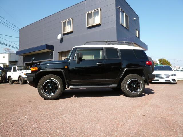 ＦＪクルーザー ブラックカラーパッケージ　ワンオーナー・グッドリッチＫＯ２・純正１７ＡＷ・ＳＤナビ・フルセグ・Ｂカメラ・ＥＴＣ・ドラレコ・キーレス・ルーフラック（12枚目）