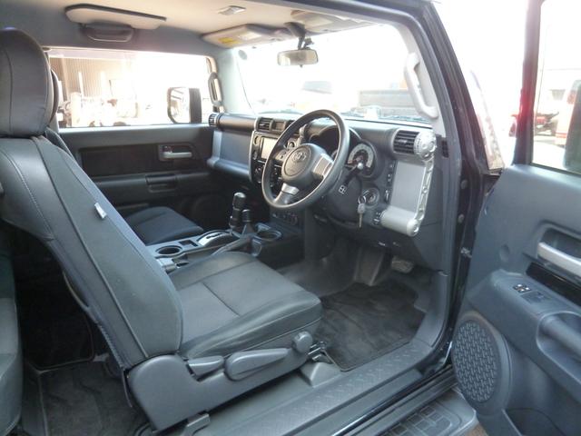 ＦＪクルーザー ブラックカラーパッケージ　ワンオーナー・グッドリッチＫＯ２・純正１７ＡＷ・ＳＤナビ・フルセグ・Ｂカメラ・ＥＴＣ・ドラレコ・キーレス・ルーフラック（50枚目）