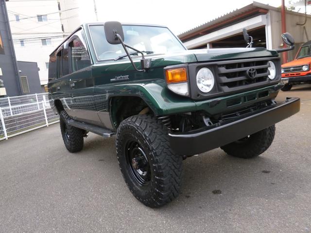 ���A�o���p�[�E���e�������b�h�E�I�[���h�}���G�~���[�V���b�N�E�t�F���_�[�~���[�E�����o�C�U�[�E�T�C�h�X�e�b�v