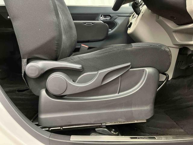 ムーヴ XリミテッドII SAIII 下取車 衝突被害軽減システム アイドリングストップ オートライト オートマチックハイビーム LEDヘッドランプ スマートキー プッシュスタート 電動格納ミラー 運転席シートヒーター 衝突安全ボディ(21枚目)