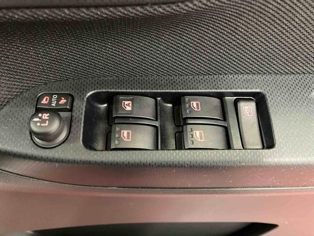 ムーヴ XリミテッドII SAIII 下取車 衝突被害軽減システム アイドリングストップ オートライト オートマチックハイビーム LEDヘッドランプ スマートキー プッシュスタート 電動格納ミラー 運転席シートヒーター 衝突安全ボディ(30枚目)