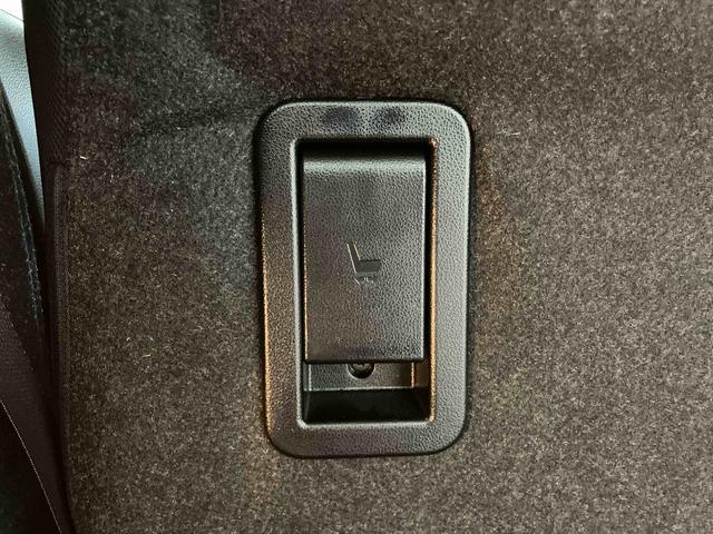 ムーヴ XリミテッドII SAIII 下取車 衝突被害軽減システム アイドリングストップ オートライト オートマチックハイビーム LEDヘッドランプ スマートキー プッシュスタート 電動格納ミラー 運転席シートヒーター 衝突安全ボディ(37枚目)