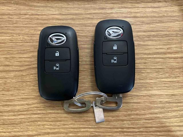 タント Ｘ　元試乗車　アイドリングストップ　衝突被害軽減システム　電動格納ミラー　スマートキー　ＬＥＤヘッドランプ　車線逸脱警報　オートマチックハイビーム　片側電動両側スライドドア　１オーナー　盗難警報装置（13枚目）