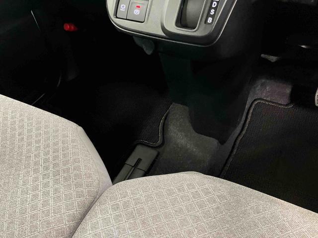 タント Ｘ　元試乗車　アイドリングストップ　衝突被害軽減システム　電動格納ミラー　スマートキー　ＬＥＤヘッドランプ　車線逸脱警報　オートマチックハイビーム　片側電動両側スライドドア　１オーナー　盗難警報装置（26枚目）