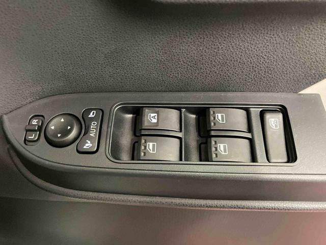 タント Ｘ　元試乗車　アイドリングストップ　衝突被害軽減システム　電動格納ミラー　スマートキー　ＬＥＤヘッドランプ　車線逸脱警報　オートマチックハイビーム　片側電動両側スライドドア　１オーナー　盗難警報装置（33枚目）