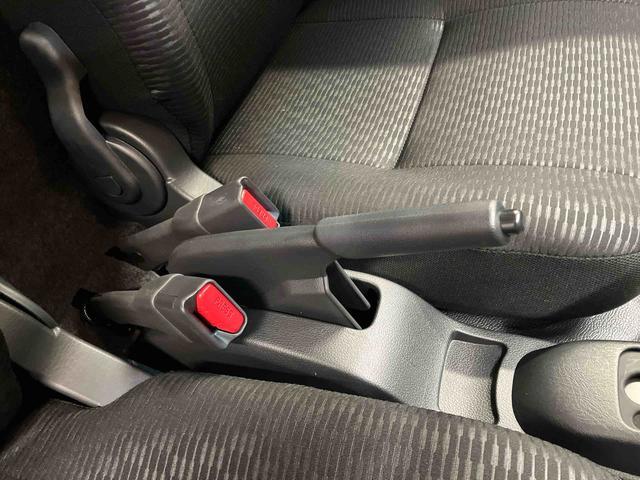 ハイゼットトラック ジャンボエクストラ　元展示車　２ＷＤ　ＣＶＴ車　オーディオレス　スマ－トキー　電動格納ミラー　エアバッグ　オートライト　１オーナー　記録簿付き　禁煙車　ＬＥＤヘッドランプ　ＡＢＳ　アイドリングストップ（20枚目）