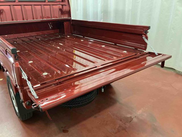 ハイゼットトラック ジャンボエクストラ　元展示車　２ＷＤ　ＣＶＴ車　オーディオレス　スマ－トキー　電動格納ミラー　エアバッグ　オートライト　１オーナー　記録簿付き　禁煙車　ＬＥＤヘッドランプ　ＡＢＳ　アイドリングストップ（32枚目）