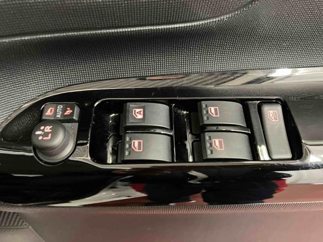 ムーヴキャンバス Ｘブラックアクセントリミテッド　ＳＡＩＩＩ　下取車　ナビ　ブルートゥース　ドライブレコーダー　パノラマモニター　衝突被害軽減システム　横滑防止　両側電動スライドドア　セキュリティアラーム　電動格納式ドアミラー　ＡＢＳ　ベントシート　スマートキー（33枚目）