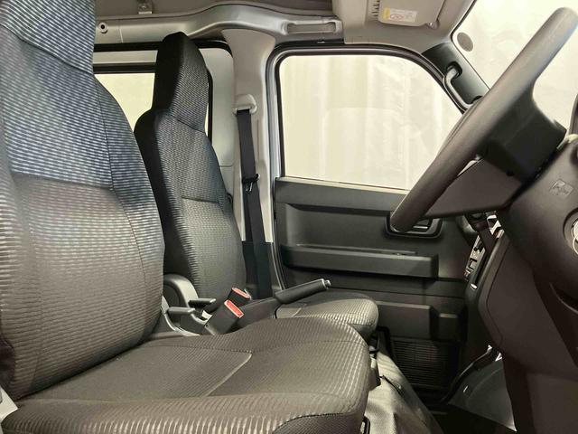 ハイゼットカーゴ DX 元展示車 禁煙 衝突被害軽減システム 衝突安全ボディ レーンキープアシスト キーレス 両側スライドドア ESC オートライト オートマチックハイビーム ABS 運転席エアバッグ 助手席エアバッグ(17枚目)