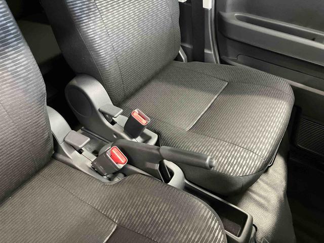 ハイゼットカーゴ DX 元展示車 禁煙 衝突被害軽減システム 衝突安全ボディ レーンキープアシスト キーレス 両側スライドドア ESC オートライト オートマチックハイビーム ABS 運転席エアバッグ 助手席エアバッグ(18枚目)