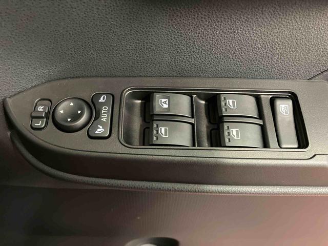 タント ファンクロス　元展示車　衝突被害軽減システム　両側電動スライドドア　シートヒーター　禁煙　１オーナー　オートマチックハイビーム　レーンキープアシスト　ＬＥＤヘッドランプ　スマートキー　オートライト　ベンチシート（31枚目）