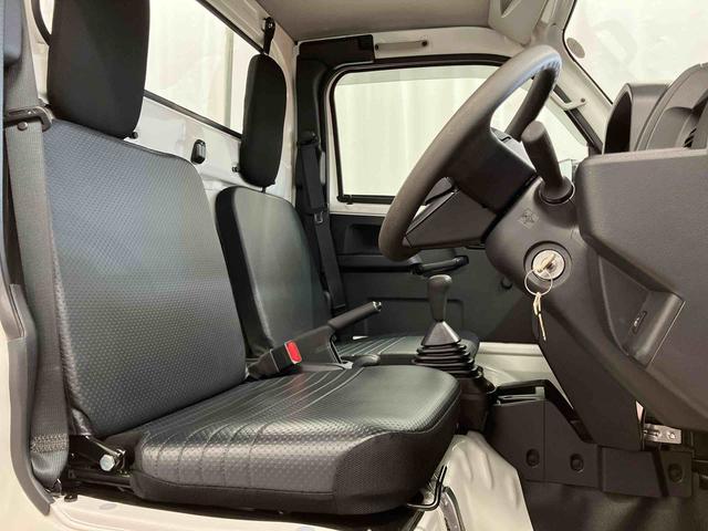 ハイゼットトラック スタンダード　農用スペシャル　１オーナー　４ＷＤ　マニュアル車　衝突被害軽減システム　レーンキープアシスト　誤発信抑制制御　運転席エアバッグ　助手席エアバック　誤発進抑制機能　オートライト　オートマチックハイビーム　ＡＢＳ（20枚目）