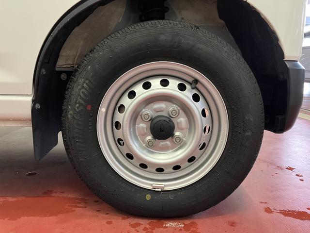 ハイゼットカーゴ ＤＸ　４ＷＤ　１オーナー　衝突安全ボディ　キーレスキー　両側スライドドア　アイドリングストップ　オートマチックハイビーム　オートライト　レーンアシスト　運転席エアバッグ　助手席エアバッグ（35枚目）