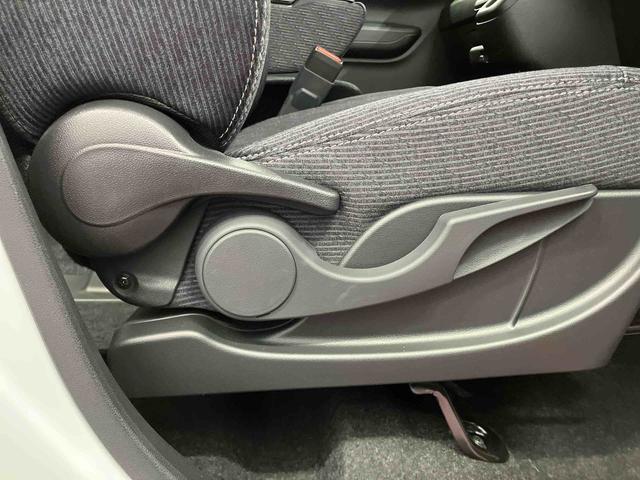 ムーヴ Ｇ　片側電動両側スライドドア　オートマチックハイビーム　ＬＥＤヘッドランプ　電動格納ミラー　アイドリングストップ　レーンアシスト　オートライト　スマートキー　プッシュスタート　衝突被害軽減システム（24枚目）