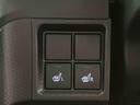 【運転席/助手席シートヒーター装備】 座面と背面を温め、寒い日のドライブを快適にします
