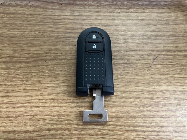 ムーヴ カスタム　Ｘ　ハイパーＳＡ　下取車　ナビ　バックカメラ　ＬＥＤヘッドランプ　衝突被害軽減システム　横滑り防止装置　ワンセグＴＶ　ＤＶＤ　スマートキー　プッシュスタート　アイドリングストップ　純正アルミホイール　オートライト（15枚目）