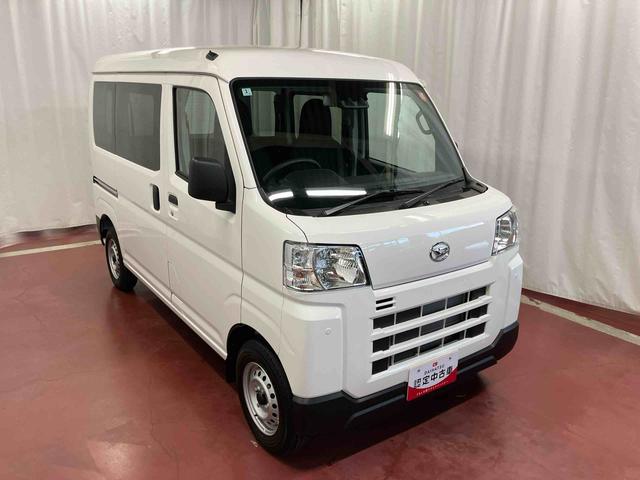 ハイゼットカーゴ ＤＸ　元展示車　衝突安全ボディ　キーレス　両側スライドドア　アイドリングストップ　オートライト　オートマチックハイビーム　ＥＳＣ　レーンアシスト　運転席エアバッグ　助手席エアバッグ　ＡＢＳ（4枚目）