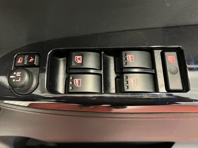 タント カスタムＸ　トップエディションリミテッドＳＡＩＩＩ　下取車　ナビ　パノラマモニター　ドライブレコーダー　運転席シートヒーター　衝突被害軽減システム　レーンアシスト　両側電動スライドドア　Ｂｌｕｅｔｏｏｔｈ　フルセグＴＶ　ＬＥＤヘッドランプ　スマートキー（31枚目）