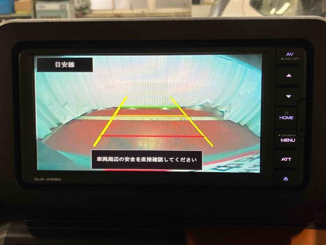 �y�o�b�N���j�^�[�z�@���Ԏ��Ɏԗ�����̗l�q�����邱�Ƃ��ł���̂ŁA�^�]�̕s�����y�����܂��B