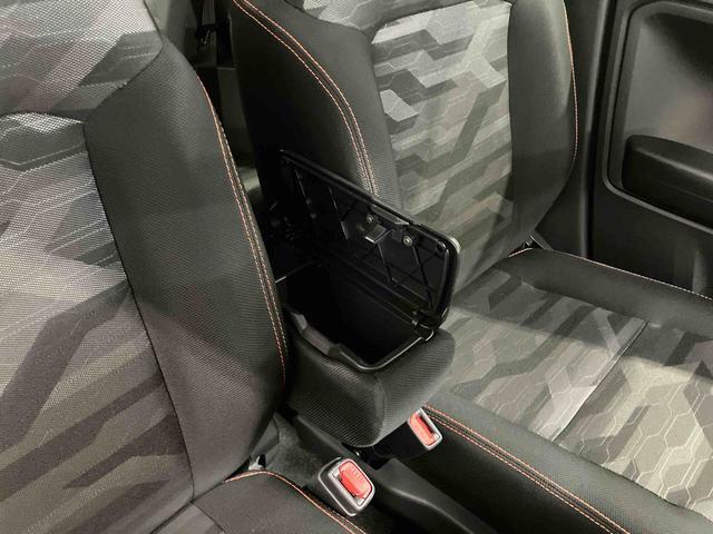 �t�����g�Z���^�[�A�[�����X�g�i�{�b�N�X�t�j