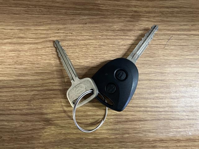 ハイゼットカーゴ ＤＸ　４ＷＤ　１オーナー　衝突安全ボディ　キーレスキー　両側スライドドア　アイドリングストップ　オートマチックハイビーム　オートライト　レーンアシスト　運転席エアバッグ　助手席エアバッグ（14枚目）