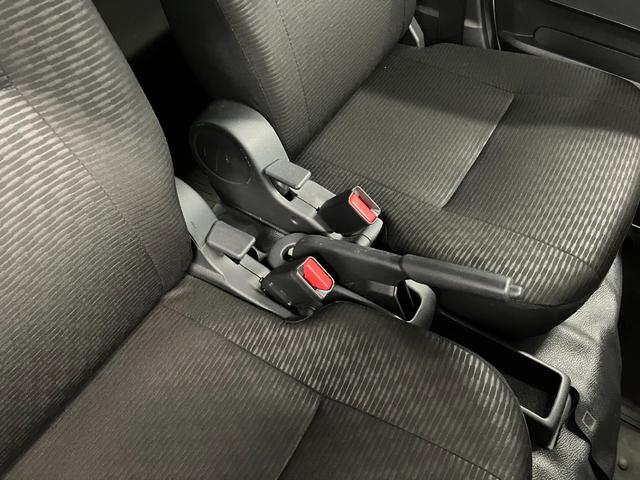 ハイゼットカーゴ ＤＸ　４ＷＤ　１オーナー　衝突安全ボディ　キーレスキー　両側スライドドア　アイドリングストップ　オートマチックハイビーム　オートライト　レーンアシスト　運転席エアバッグ　助手席エアバッグ（21枚目）