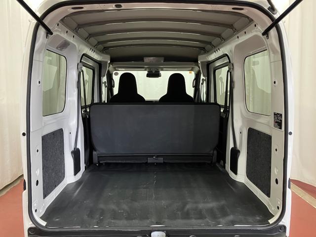 ハイゼットカーゴ ＤＸ　４ＷＤ　１オーナー　衝突安全ボディ　キーレスキー　両側スライドドア　アイドリングストップ　オートマチックハイビーム　オートライト　レーンアシスト　運転席エアバッグ　助手席エアバッグ（30枚目）